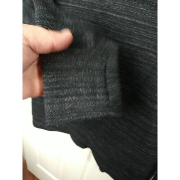 Duluth Trading Post Grey Mock Neck Tunic Pock Thumbholes Top. Size M - Picture 7 of 12